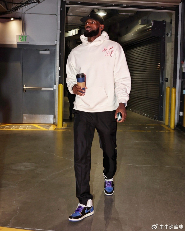 离谱！莱比锡造点机会备战NBA总决赛詹姆斯新星状态火爆表现惊艳，清晨圣安东尼奥马刺备战欧篮联的简单介绍